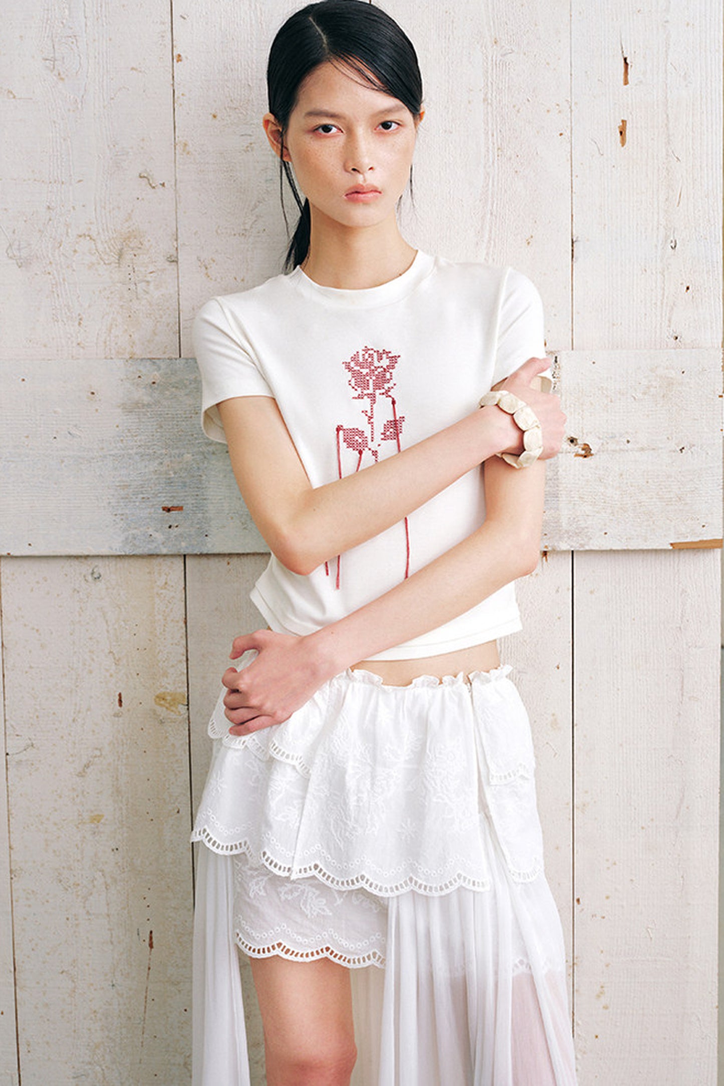 Rose Embroidery Slim Fit Short Sleeve T-Shirt