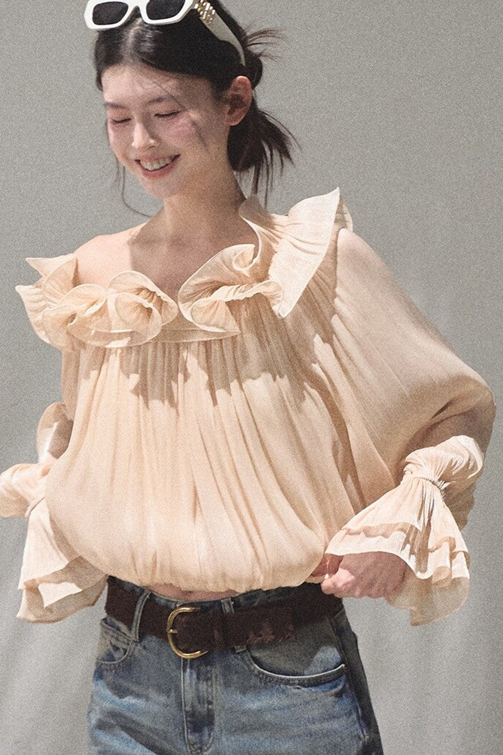 One-Shoulder Ruffle Lantern Sleeve Blouse