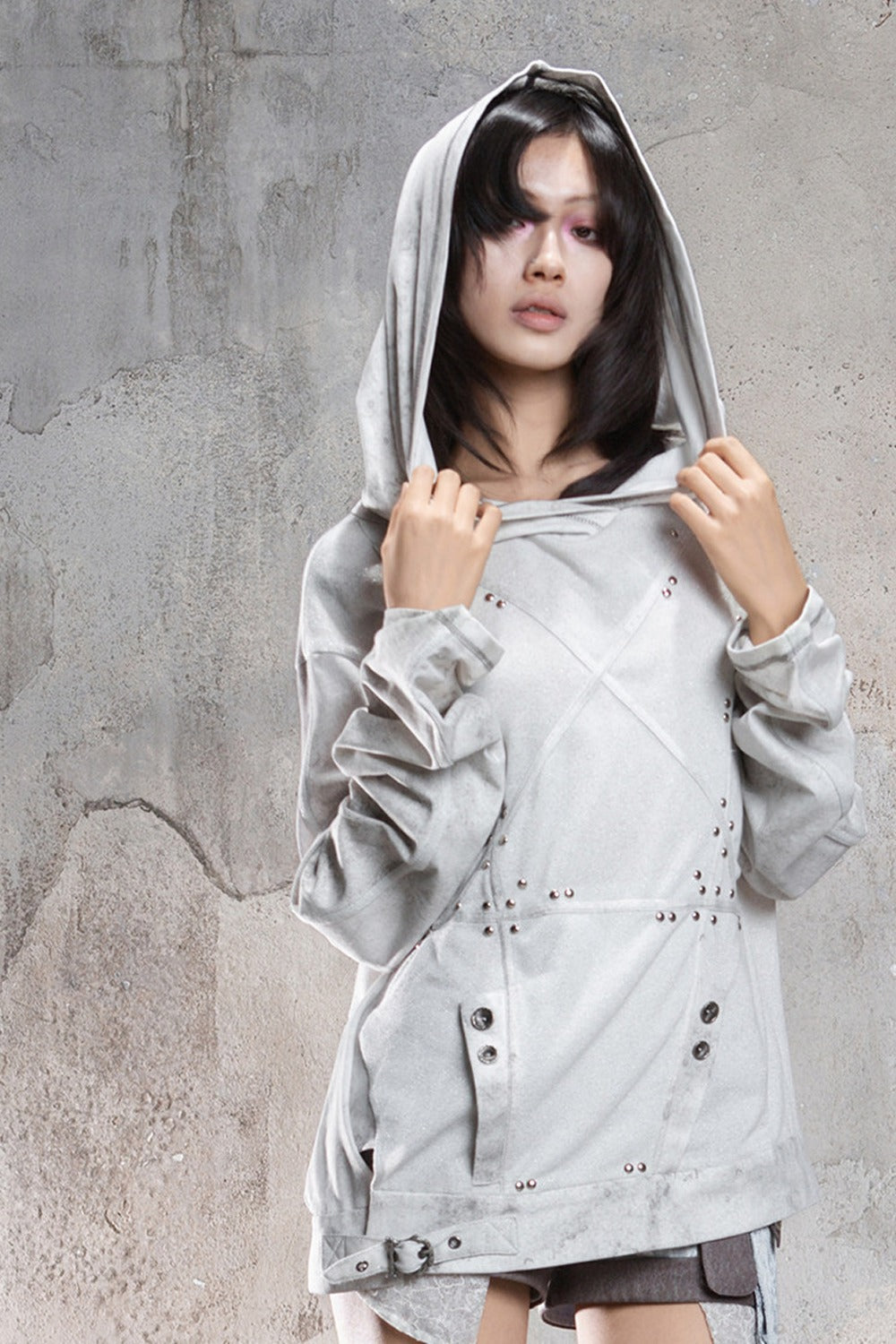 Loose Distressed Rivet Hooded Sweatshirt