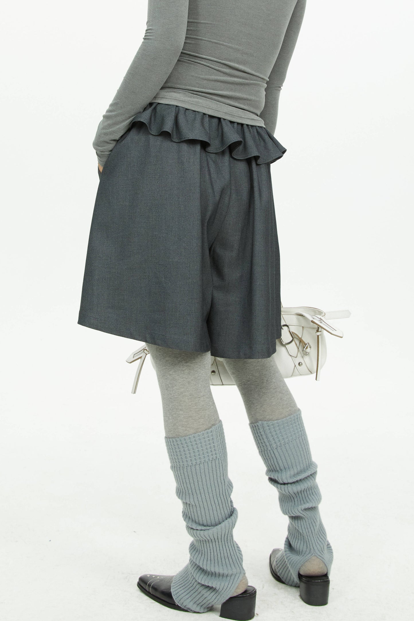 Short taille en dentelle à jambes larges gris