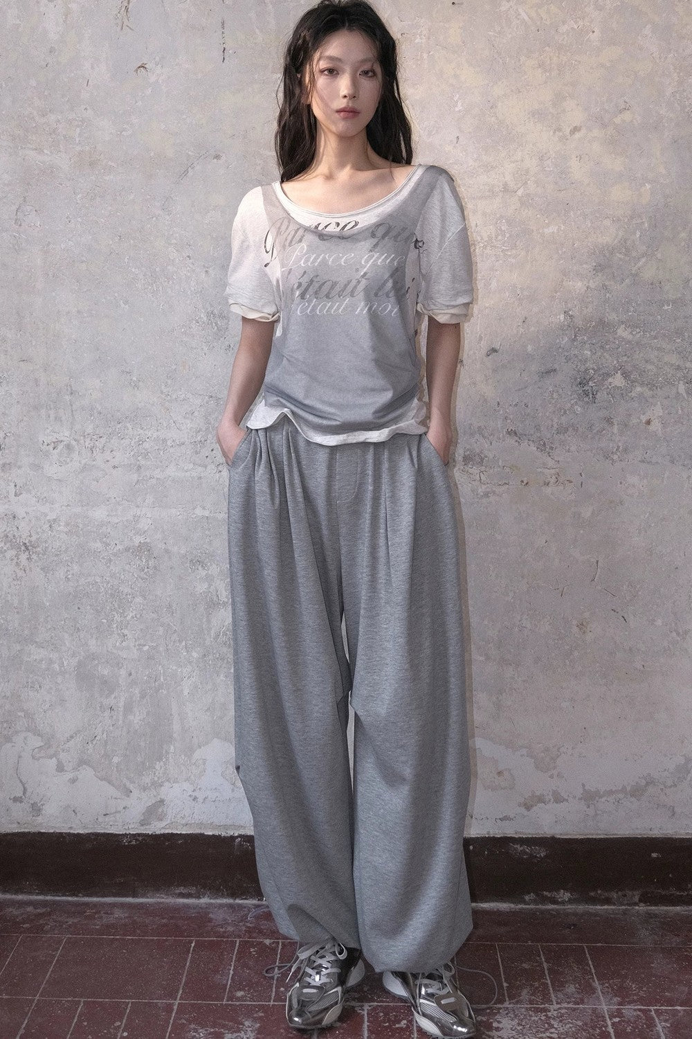 Gray Wide-Leg Pleated Knit Sweatpants