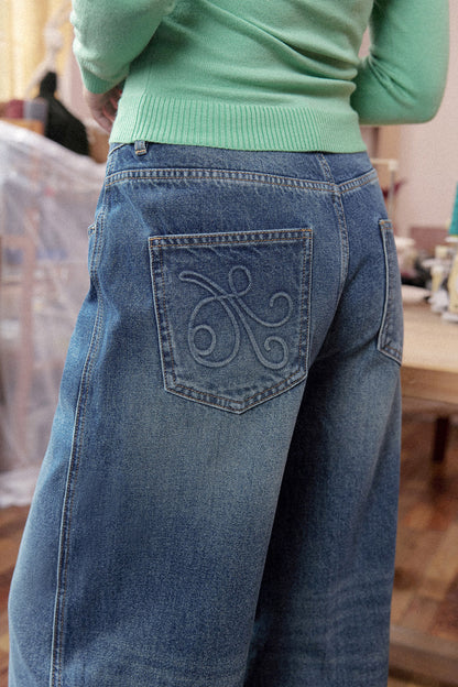 Straight-Leg Frayed Hem Denim Jeans