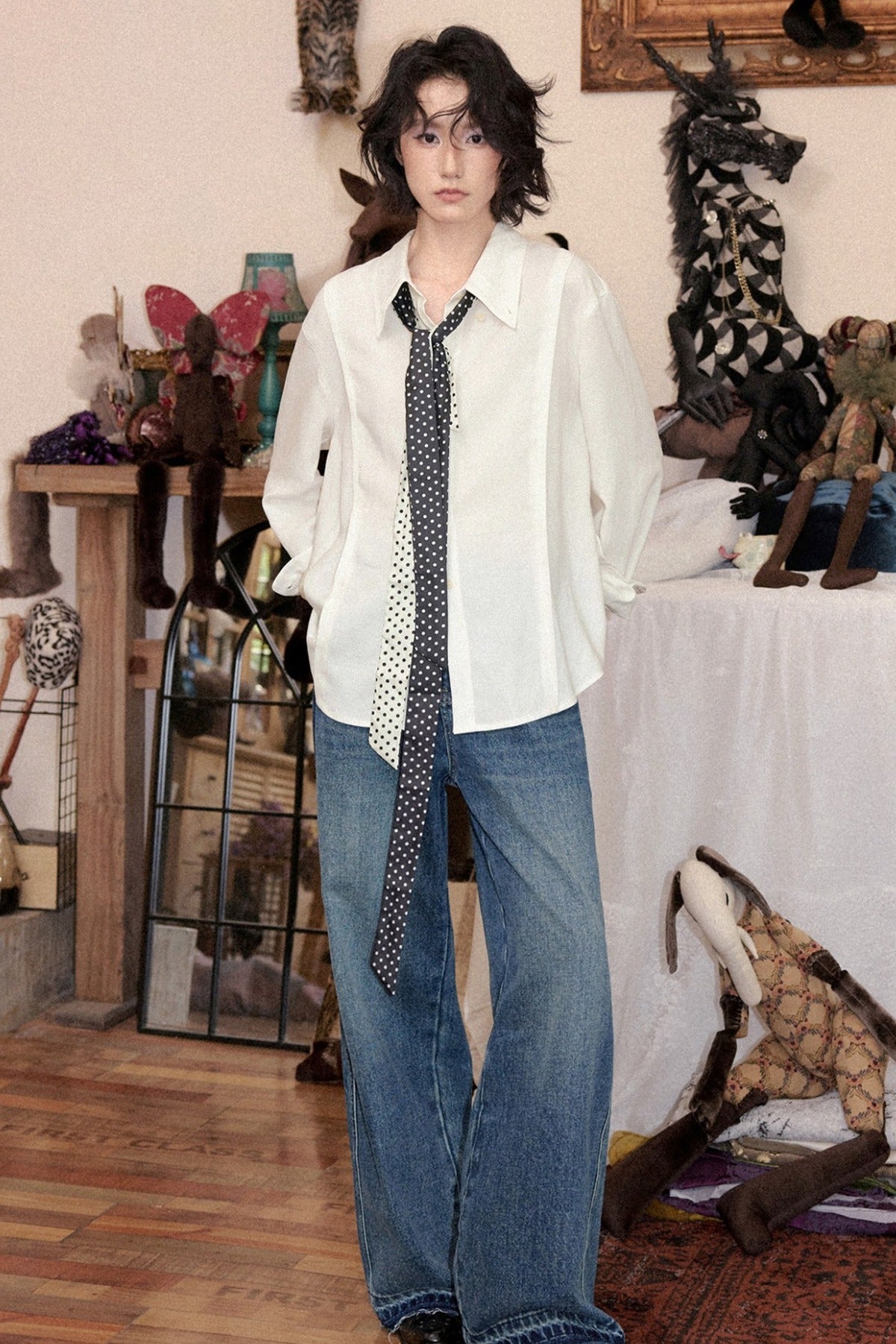 Straight-Leg Frayed Hem Denim Jeans