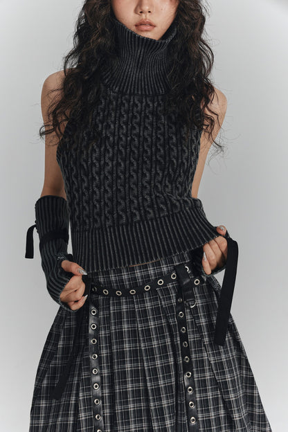 Short Backless Slim-Fit Knit Top with Tie Sleeves