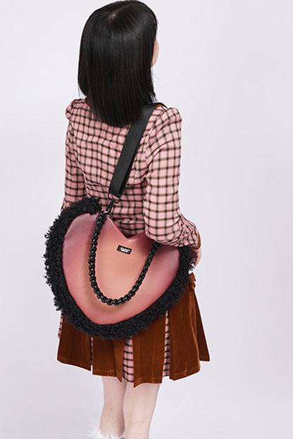 Borsa a tracolla in peluche Y2K