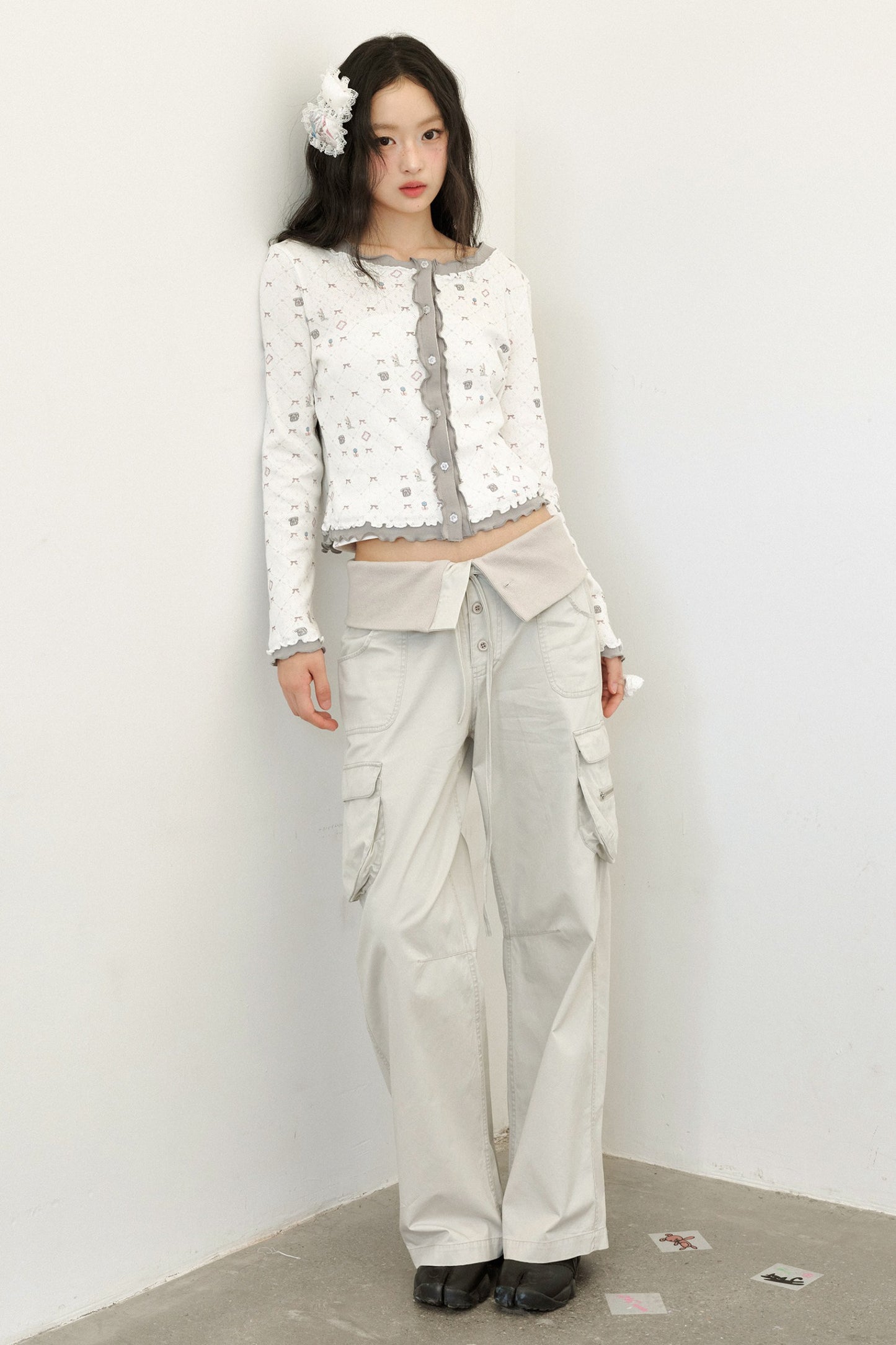 Low-Waist Straight-Leg Multi-Pocket Cargo Pants