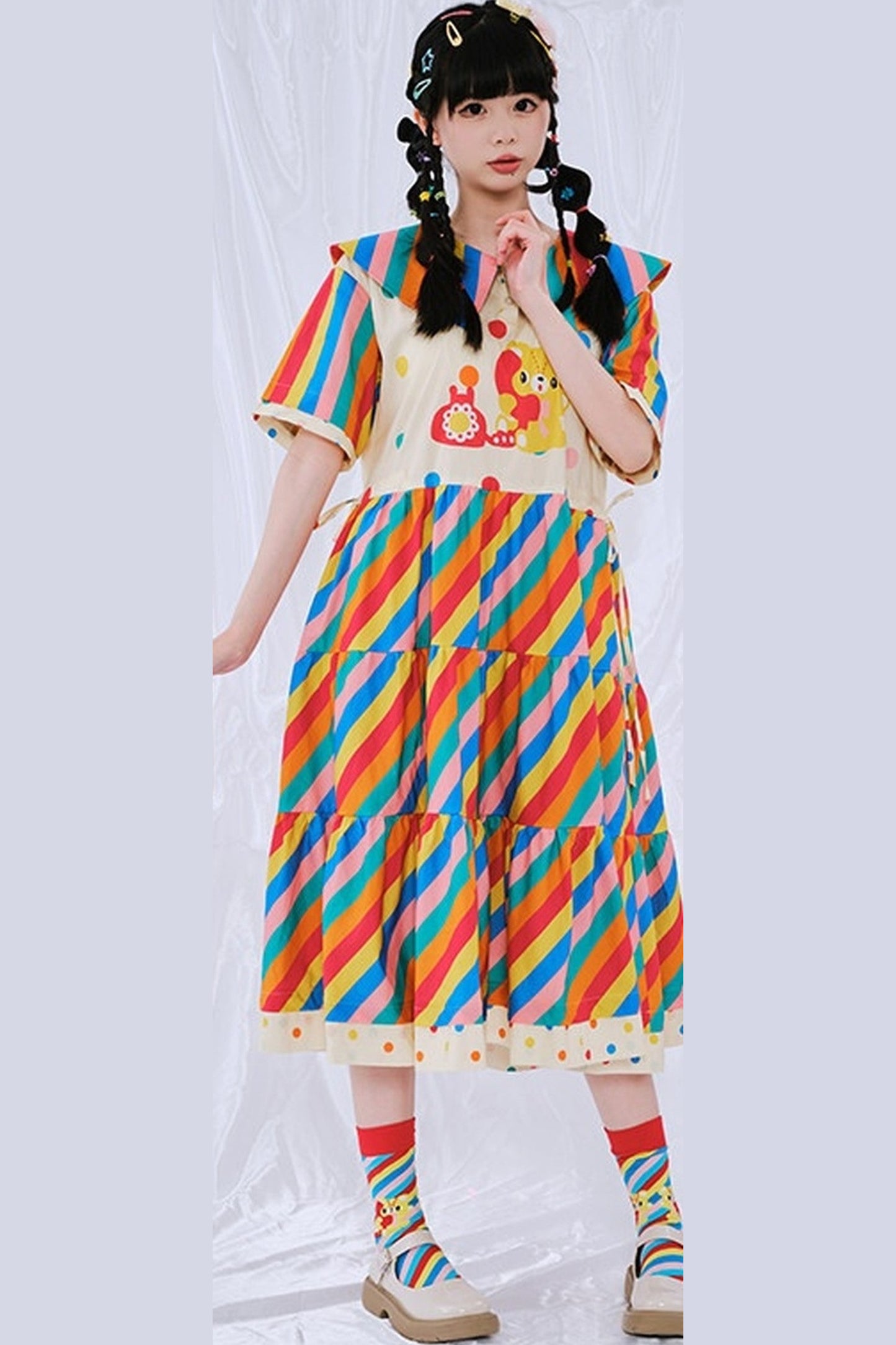 Regenbogen-Tagebuch-Kleid im japanischen Stil