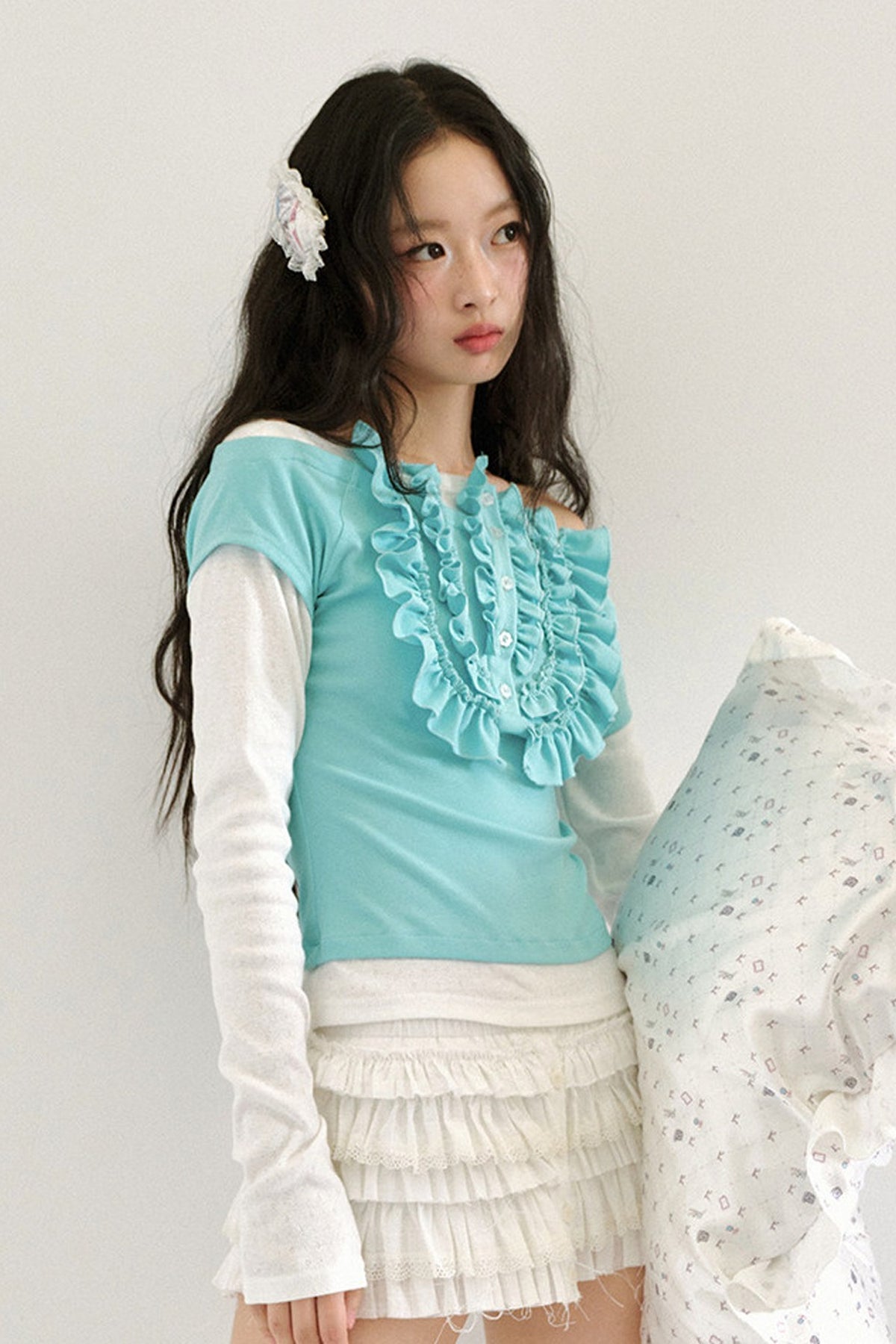 Tee-shirt effet superposé en dentelle à blocs de couleur