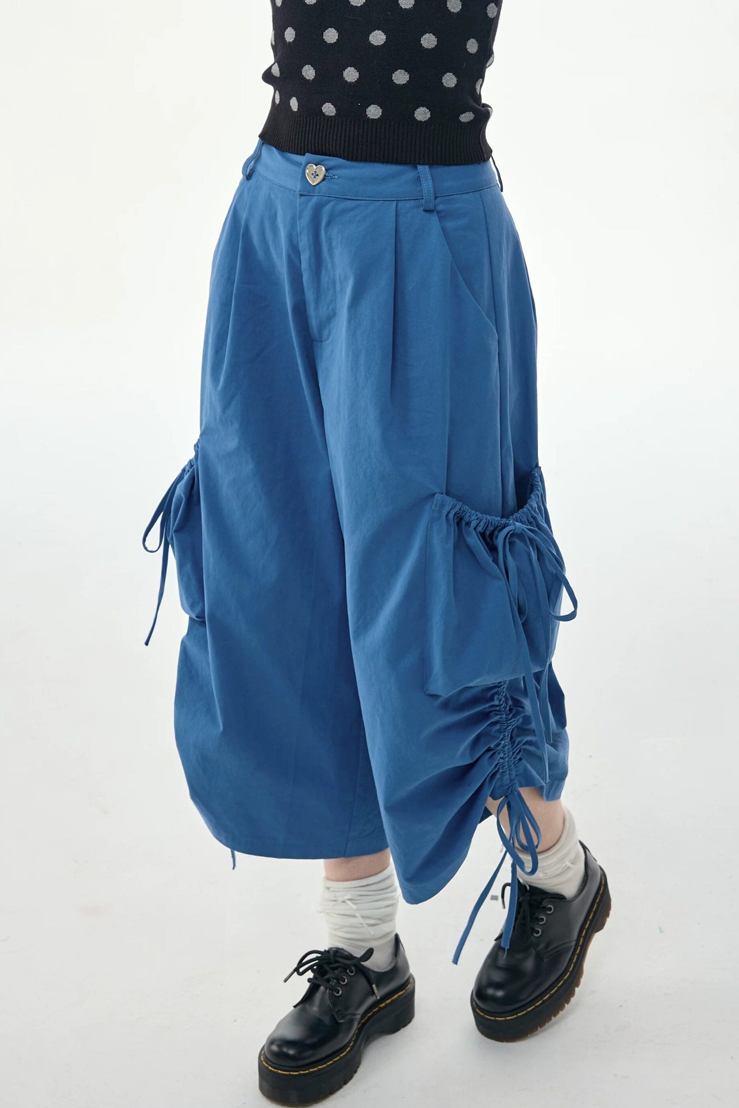 Blaue Ballon-Cargohose mit Kordelzug und weitem Bein