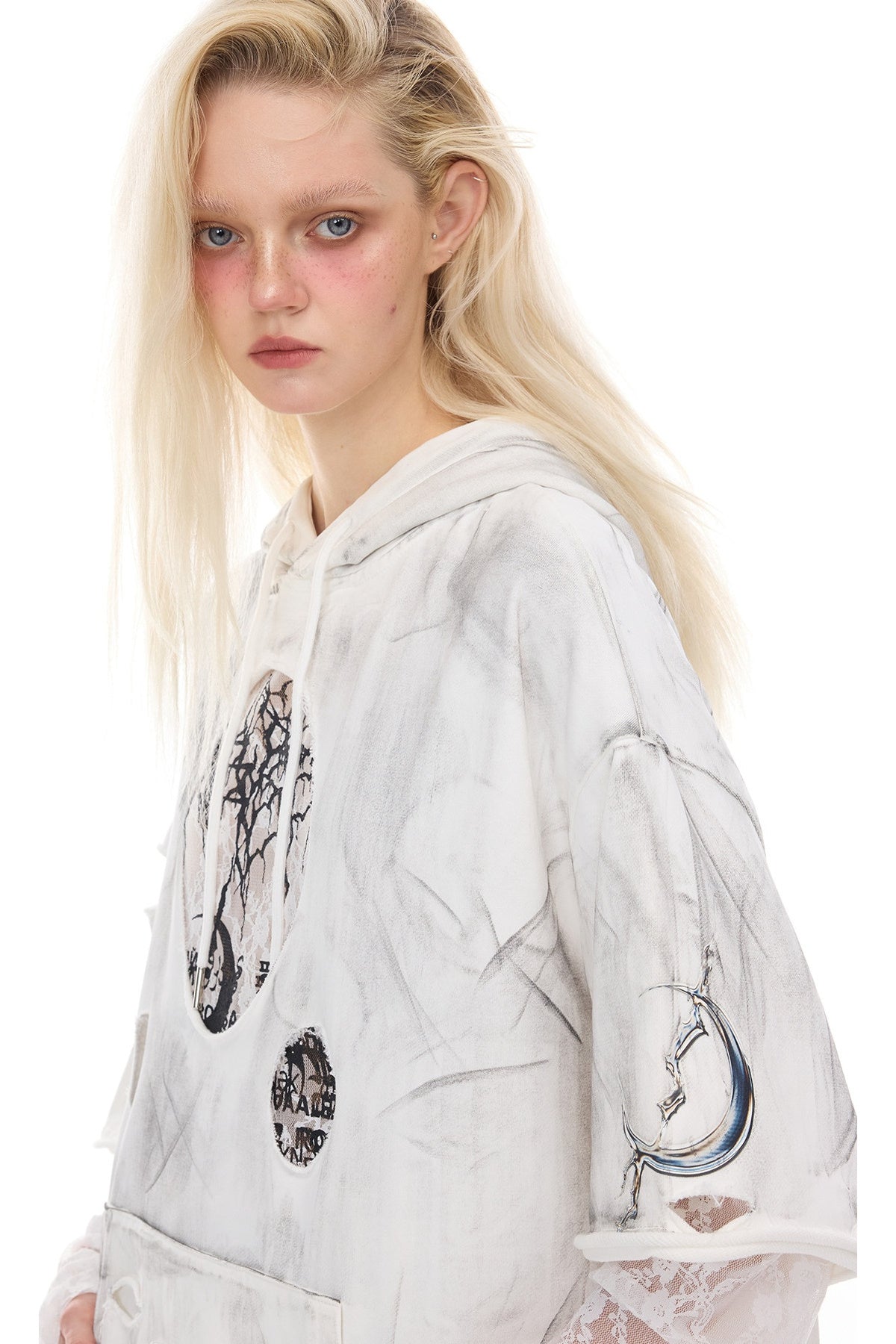 Loose Three-Dimensional Cut Ripped Hooded Sweatshirt