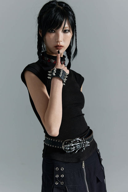 Ceinture punk à rivets et tête de mort