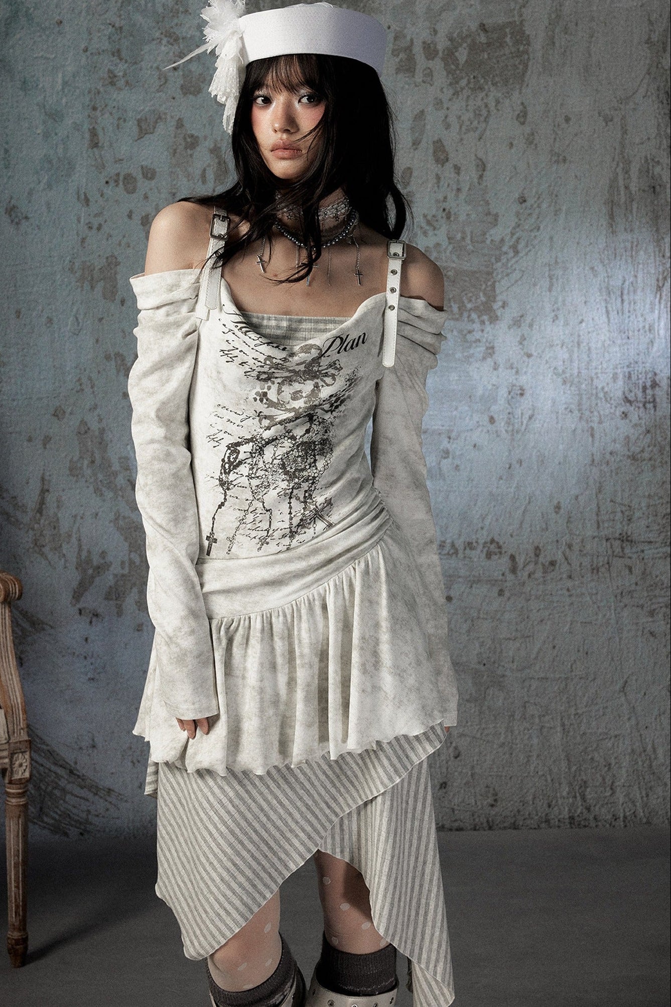 Vintage Off-Shoulder Spaghetti Dress