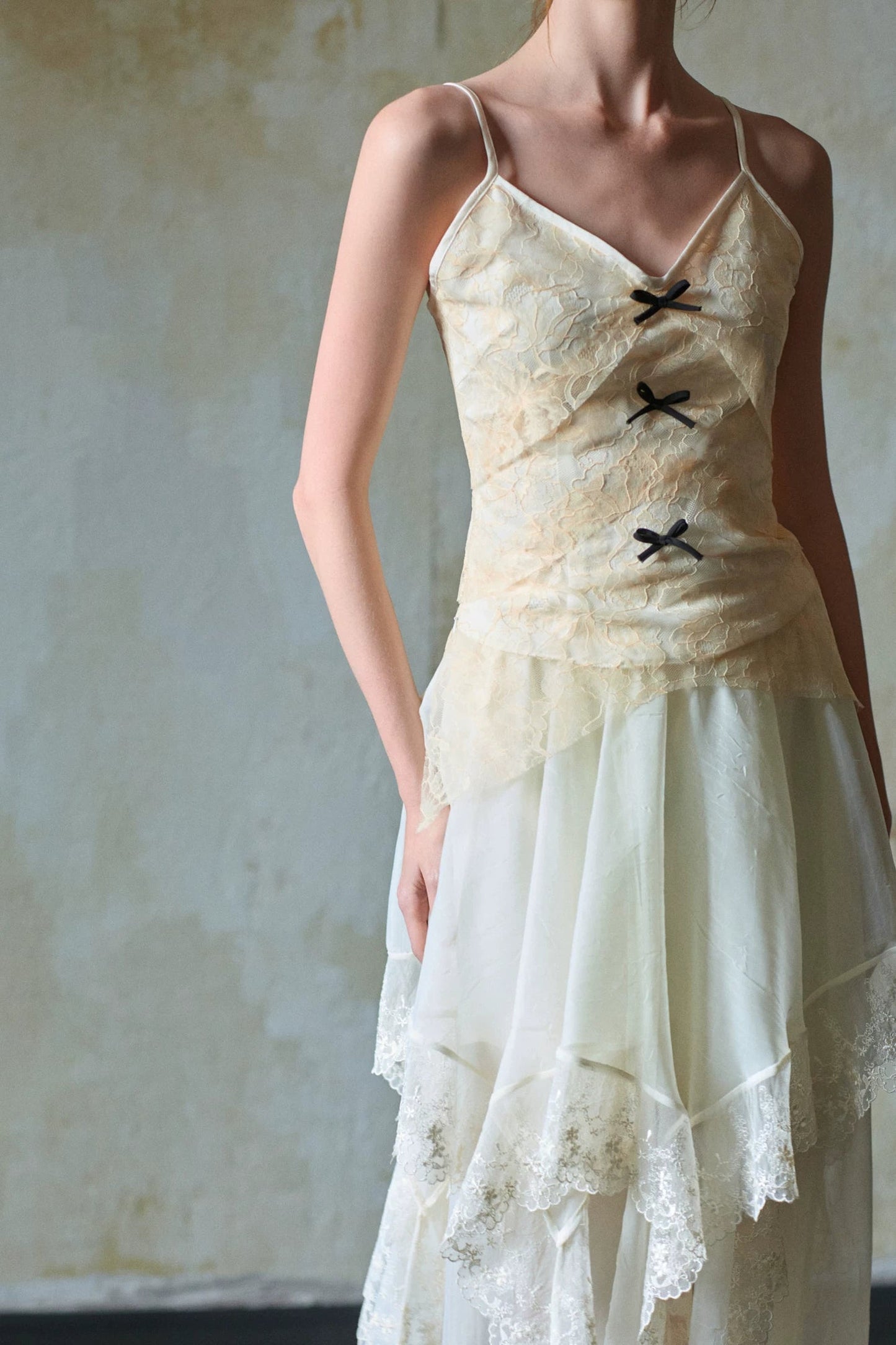 Beige Lace Bow Camisole Set-Up