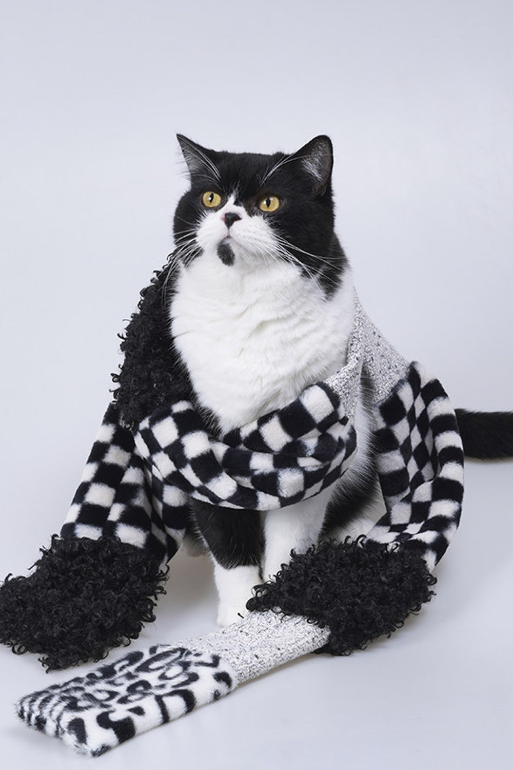 Sciarpa in peluche selvaggia a toppe