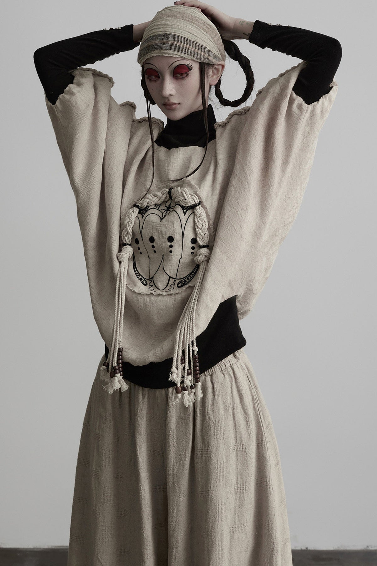 Loose-Fit High-Neck Batwing Sweatshirt