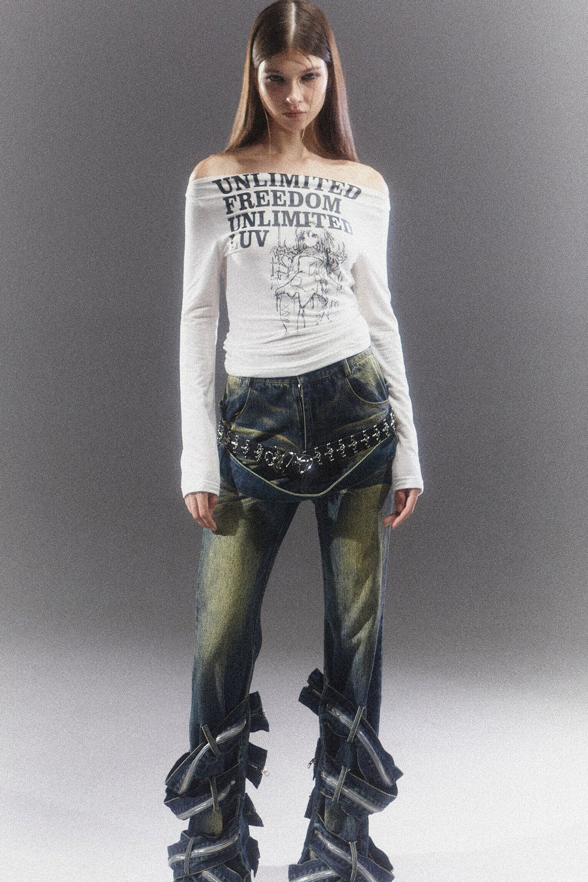 Blusa anime monospalla a maniche lunghe