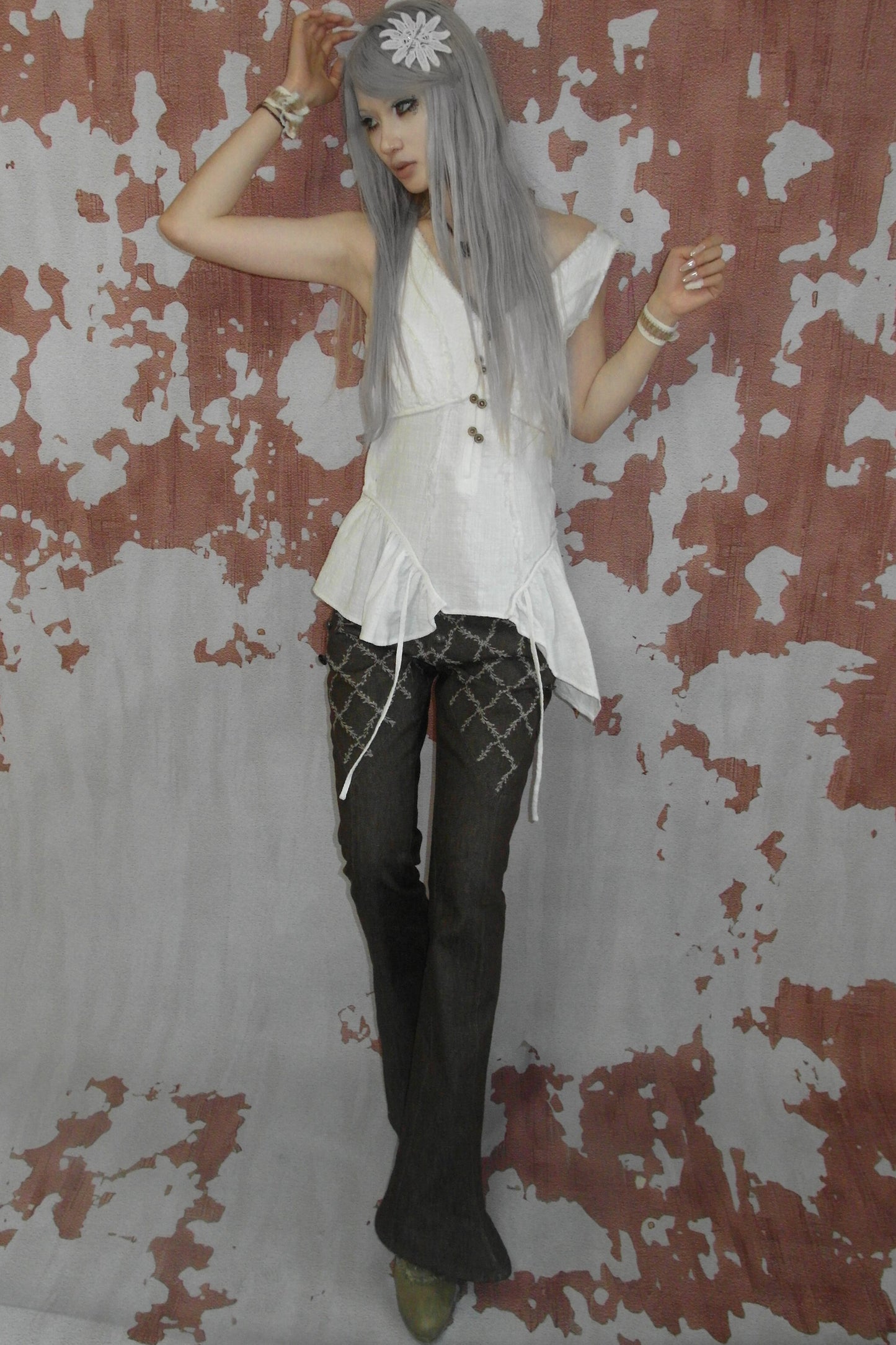 Pantalon évasé en denim patchwork médiéval