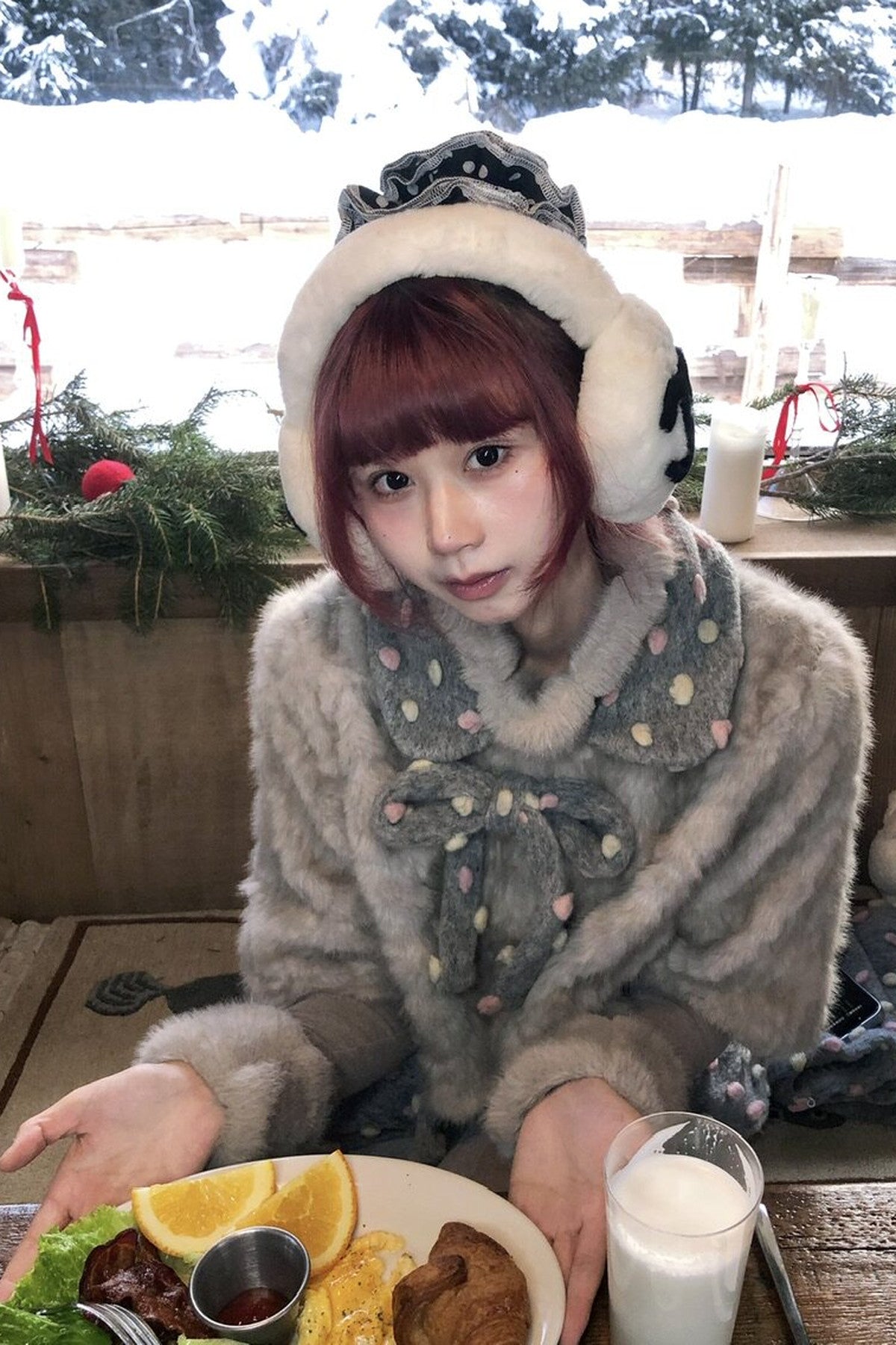 Vintage-Style Fur Patchwork Polka Dot Gray and Pink Set-Up