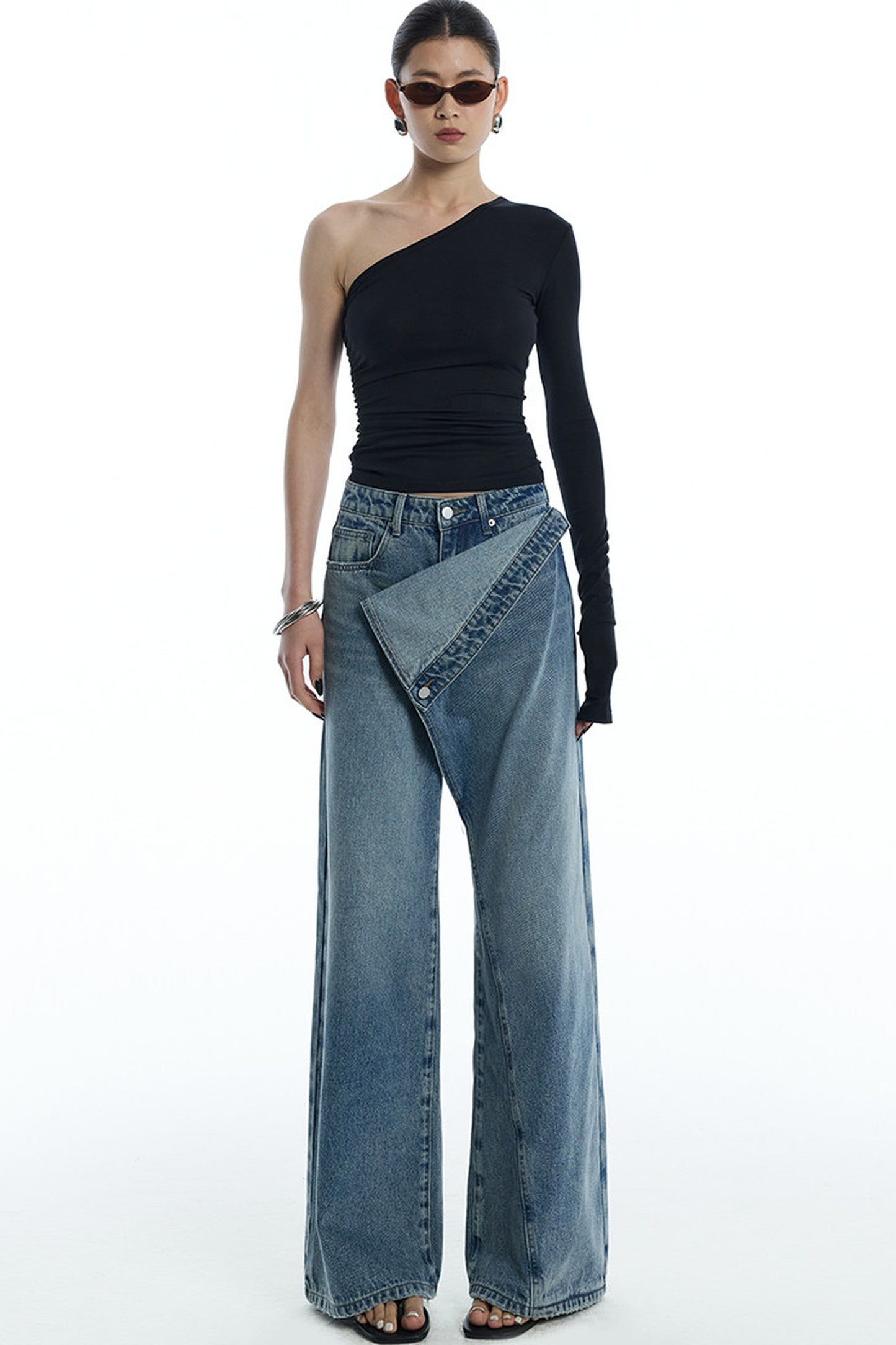 Ruched Waist One-Sleeve Knit Top
