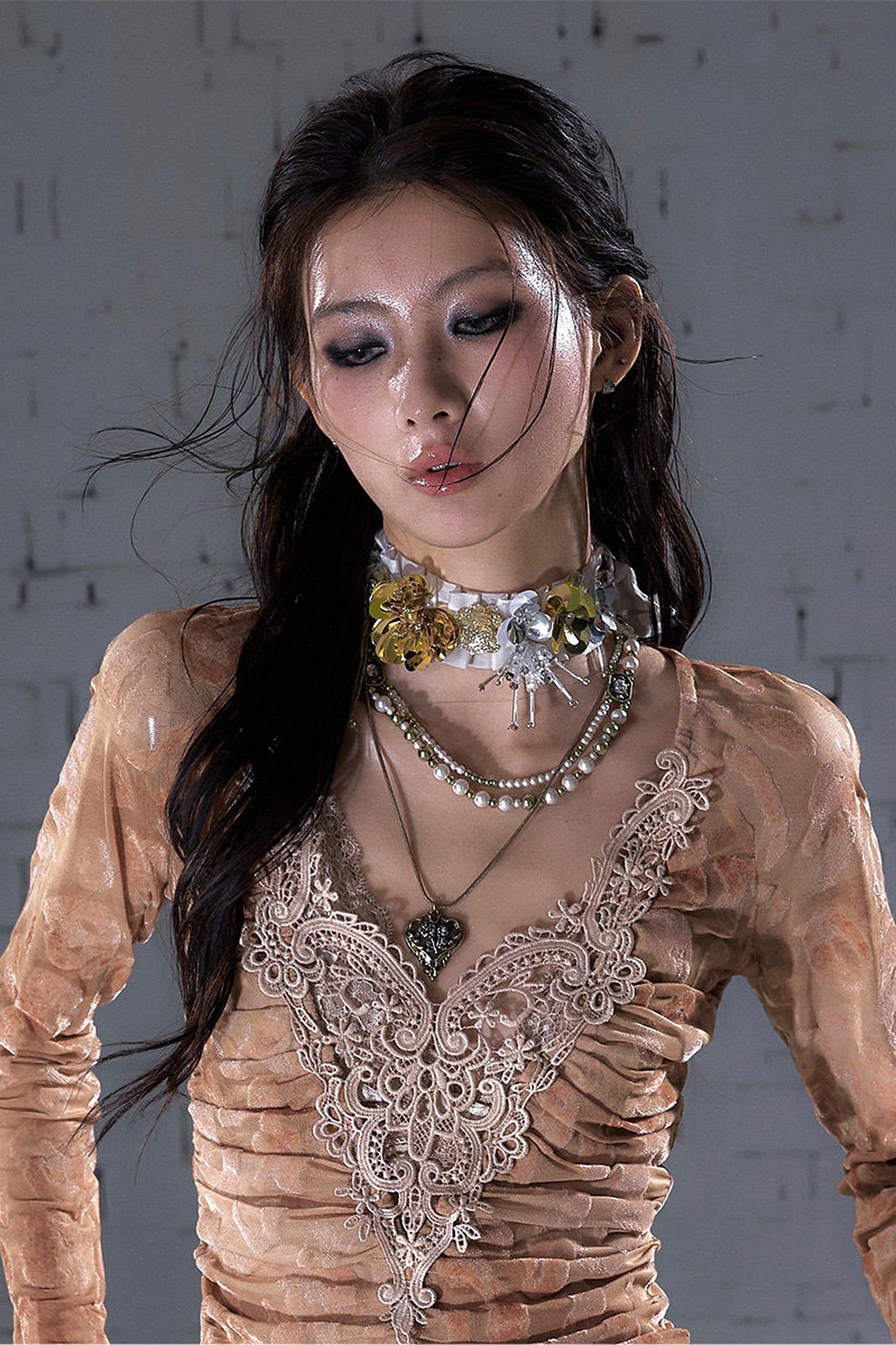 Retro Palace Beaded Choker