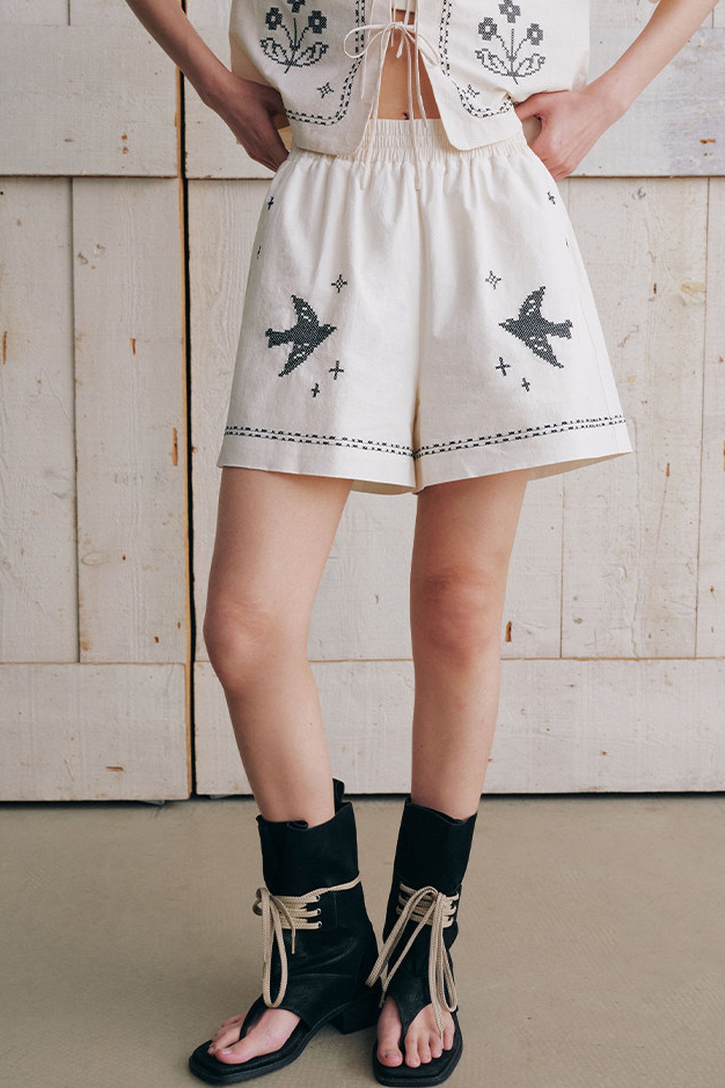 Bird Embroidered Cotton Linen Cardigan And Shorts Set-Up