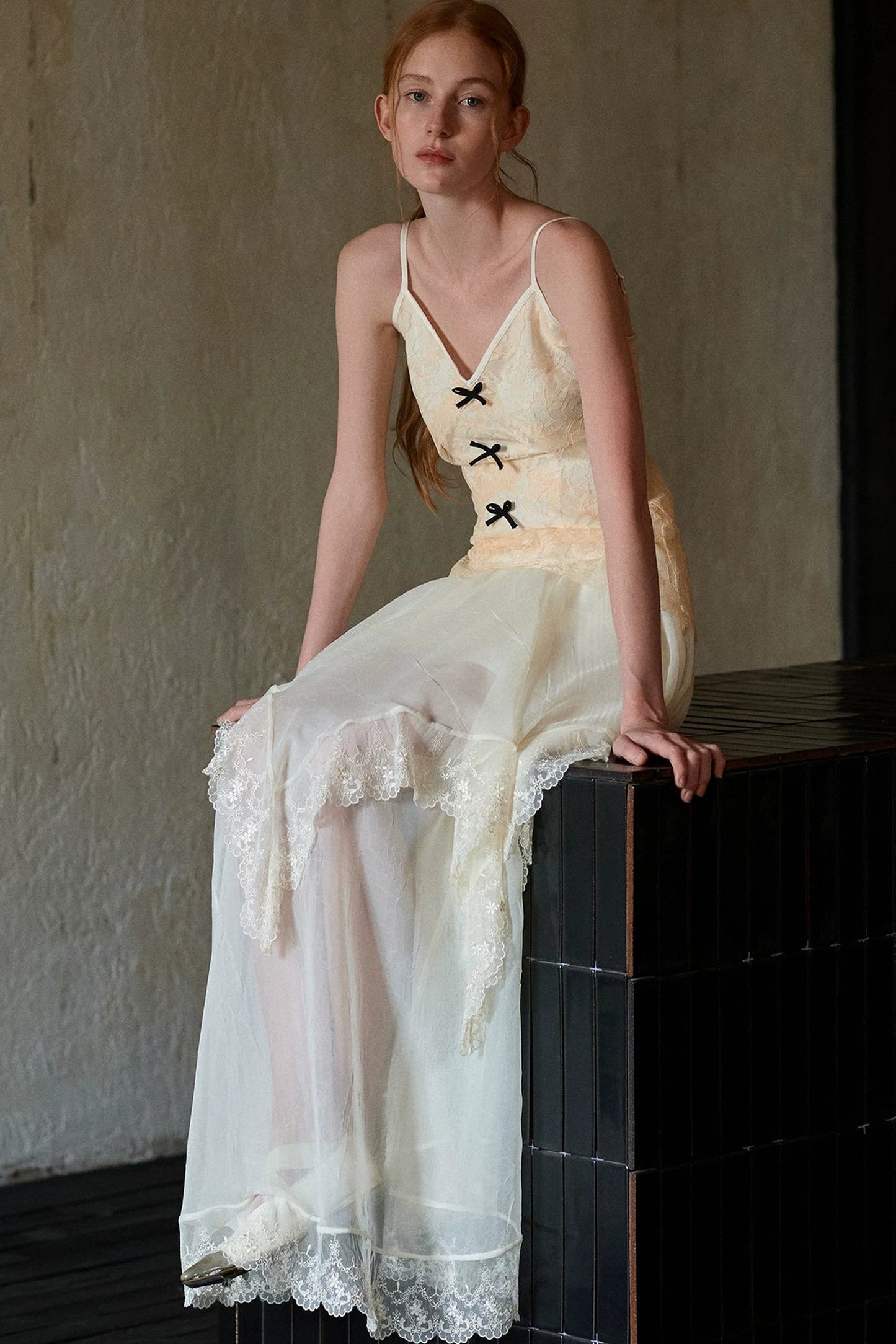Beige Lace Bow Camisole Set-Up