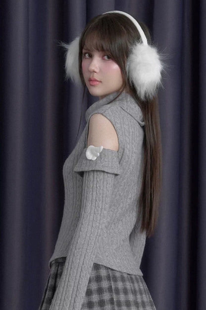 Winged Fold-Over Collar Knit Top