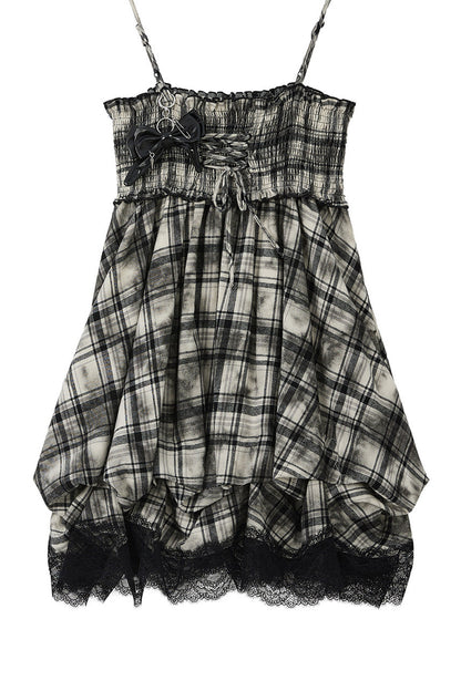 Kariertes Camisole-Kleid mit Spitzen-Patchwork