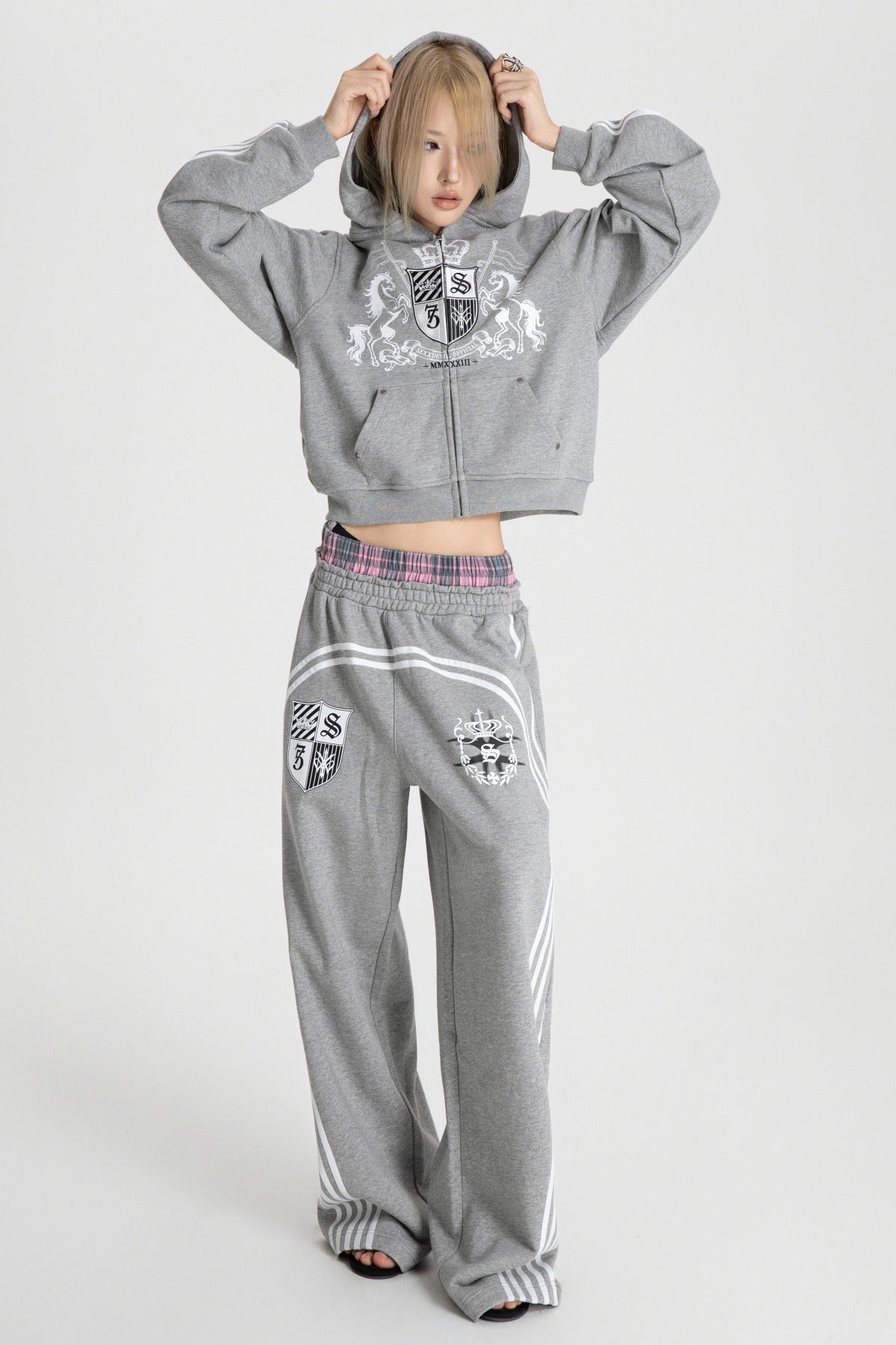 Double Waistband Emblem Sweatpants