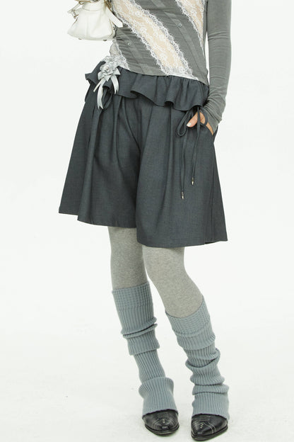 Short taille en dentelle à jambes larges gris