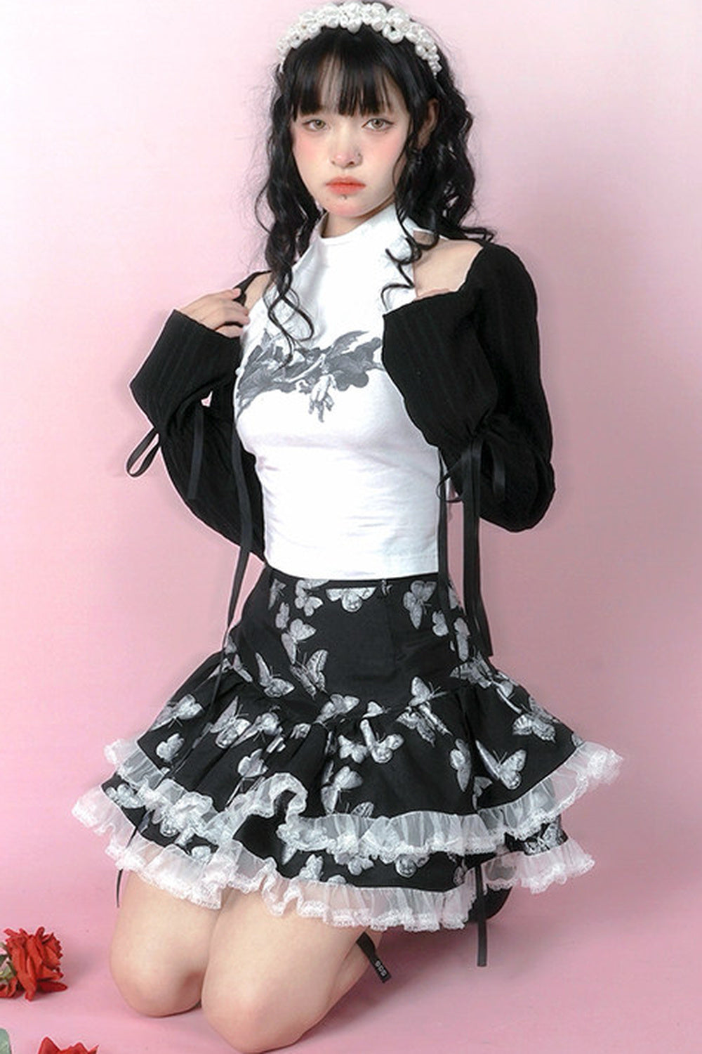 Puffiger Rock mit Schmetterlings-Jacquard und Spitzenbesatz