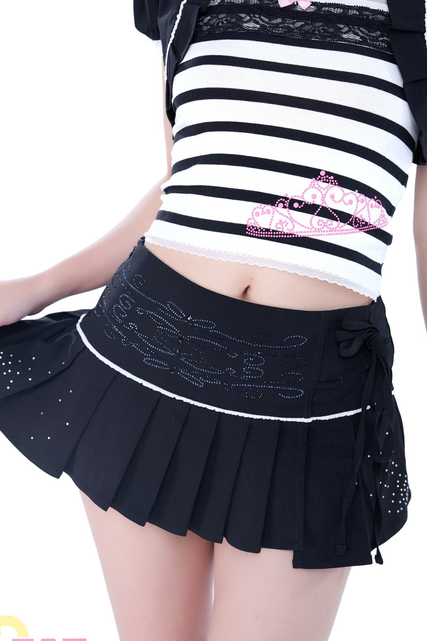 Bow Vine Rhinestone Lace Pleated Skirt