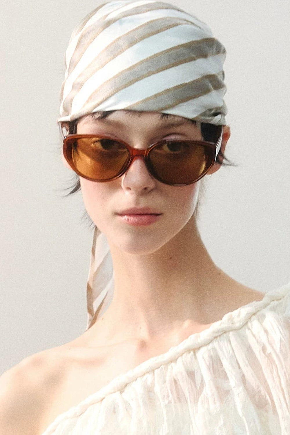 Wave Pattern Striped Headscarf