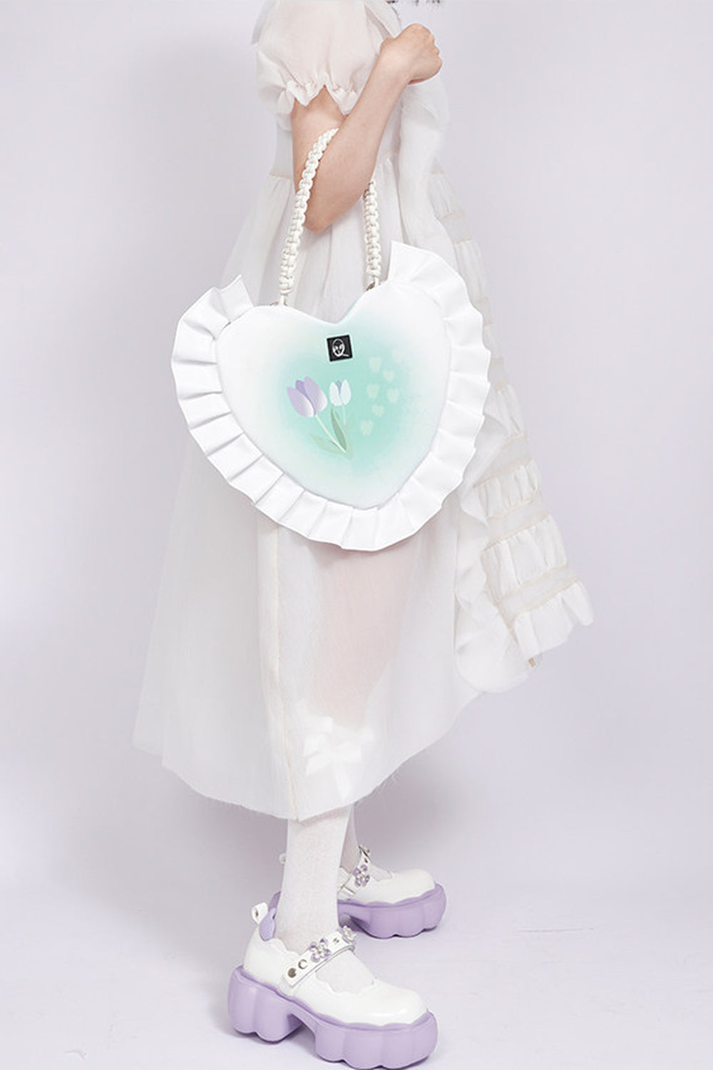 Tulip Heart Woven Crossbody Bag