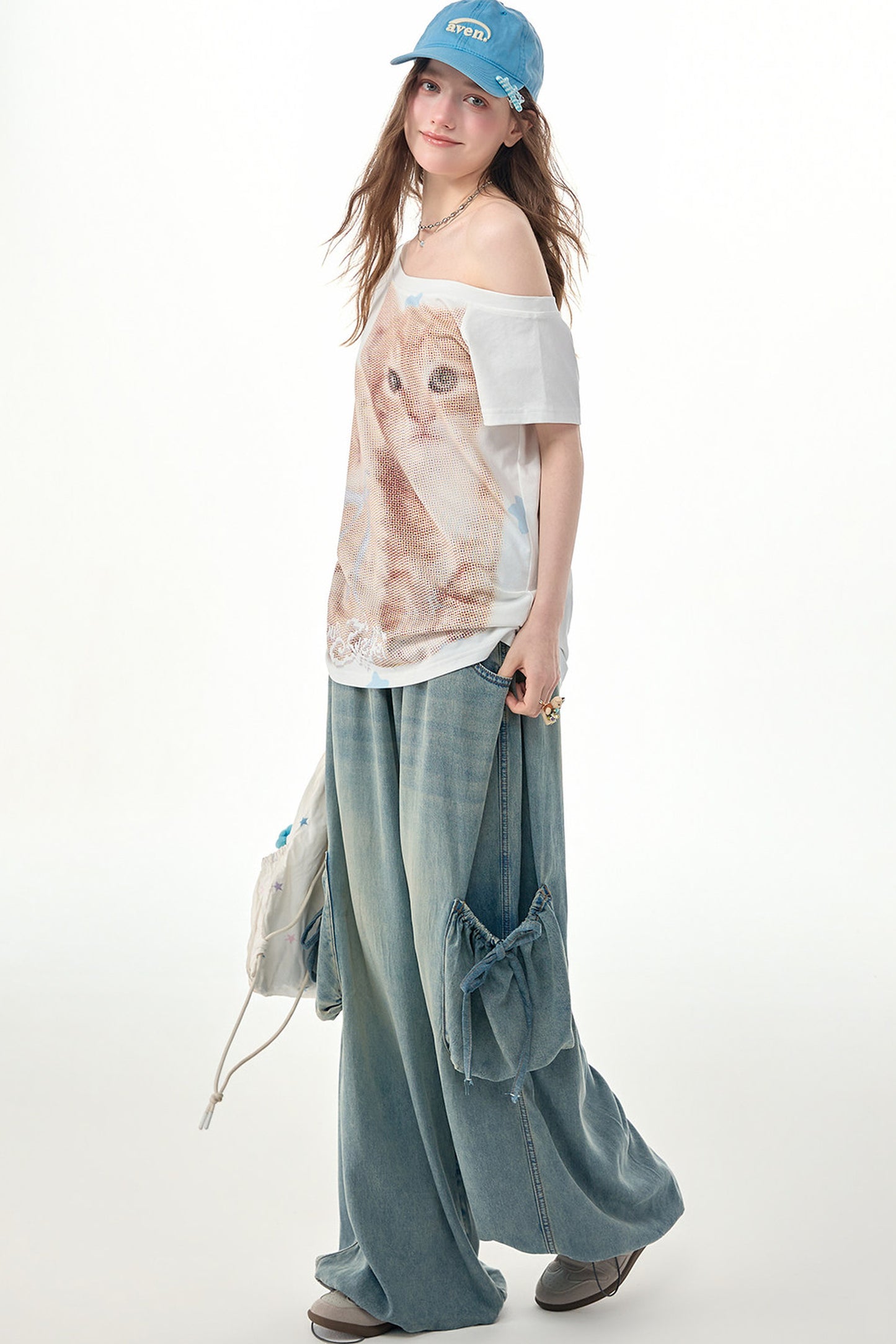 Retro-Jeanshose mit elastischem Bund und weitem Bein