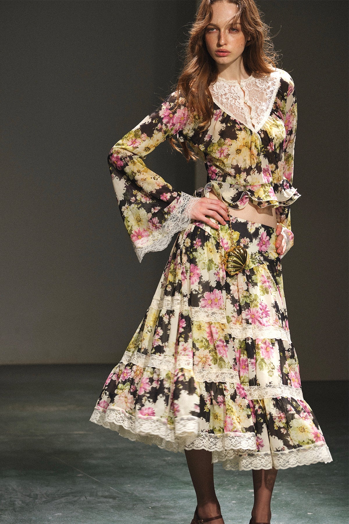 Reversible Floral Chiffon Top and Lace Skirt Set-Up