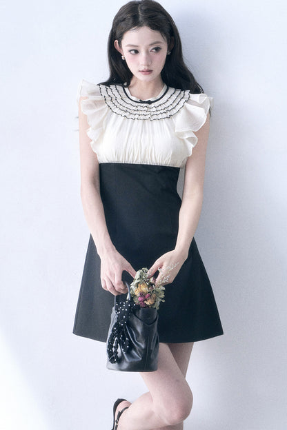 Daylight Kiss Ruffle Dress