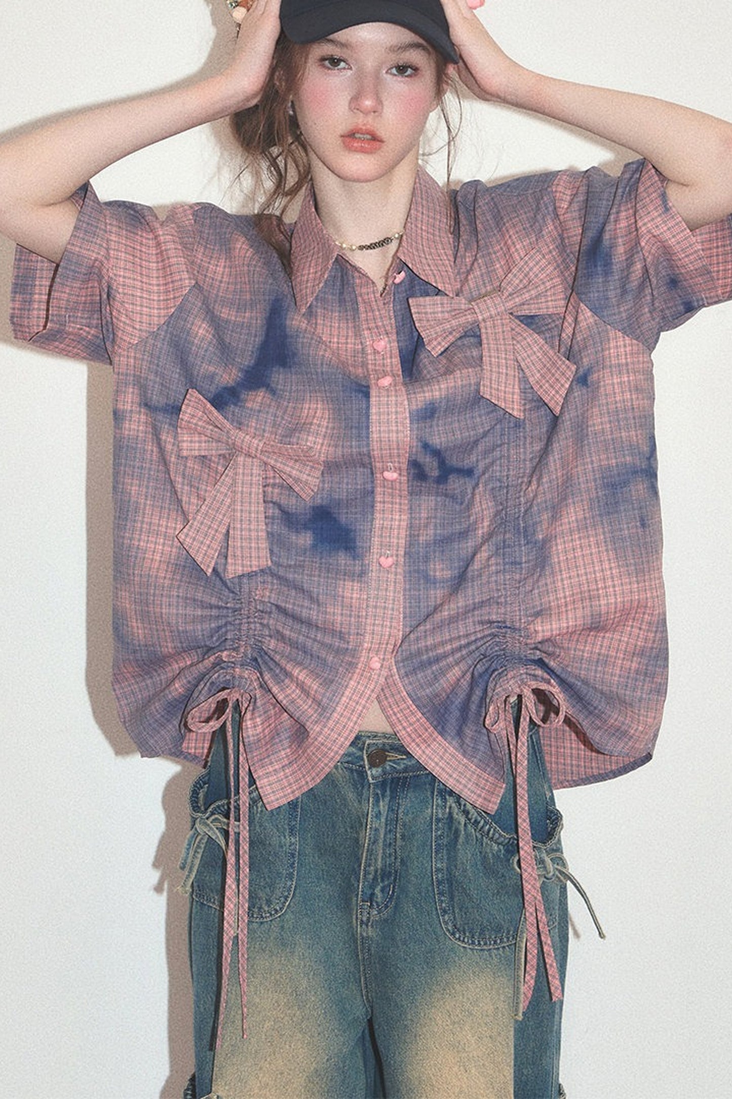 Chemise à manches courtes à carreaux roses avec nœud et cordon de serrage
