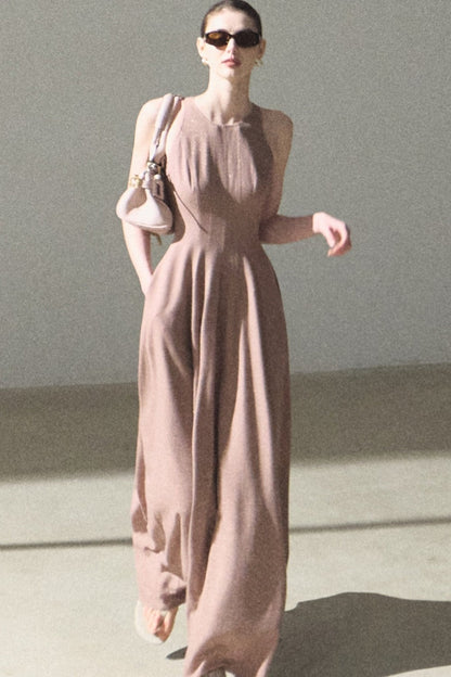 Kleid aus Goldseide und Leinen