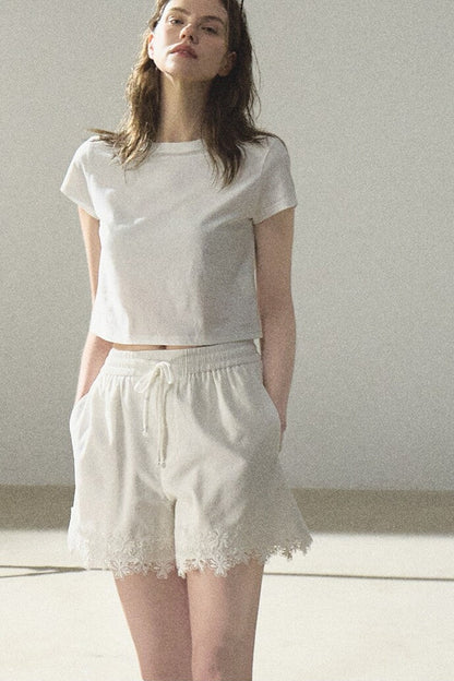 Cropped Wide-Leg Lyocell Lace Pants