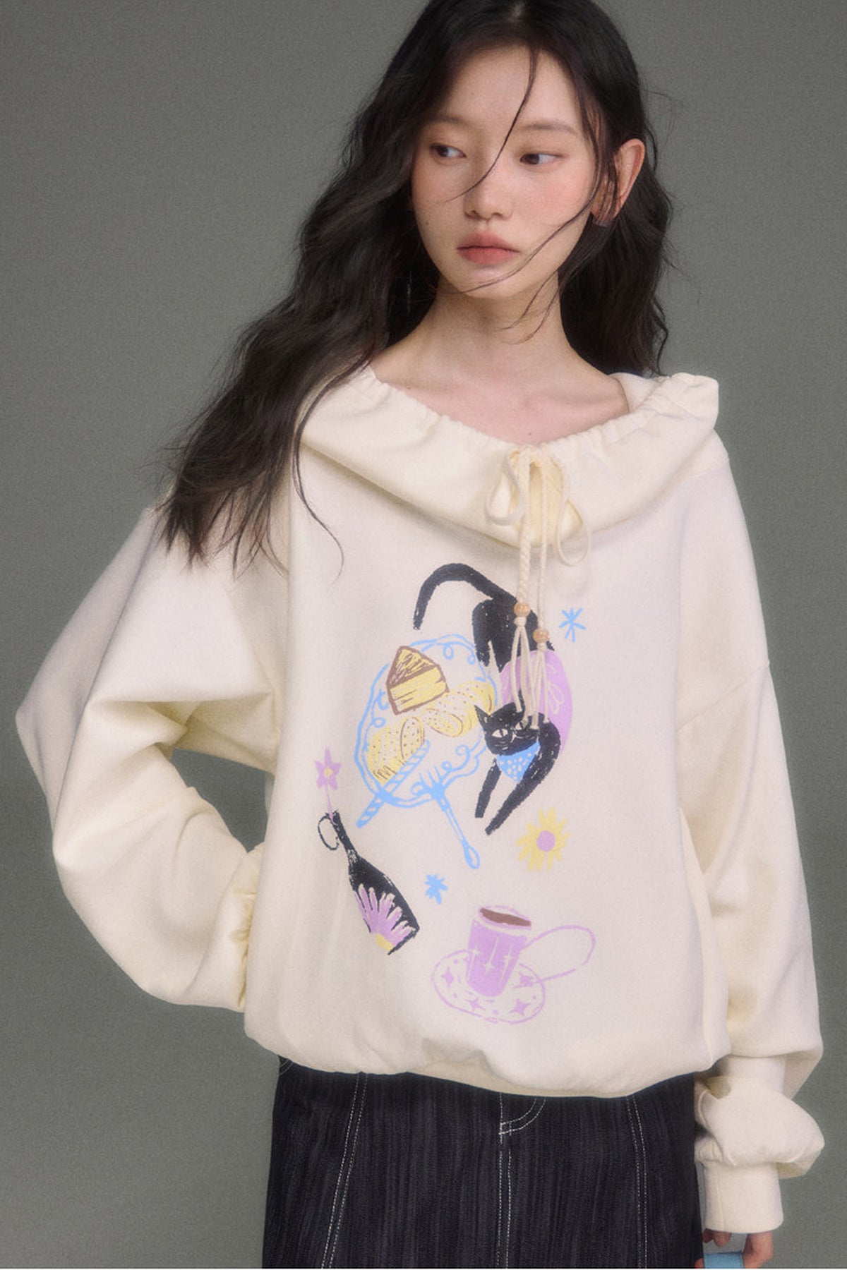 Cat Print Hooded Off-Shoulder Sweatshirt Shorts Set-Up
