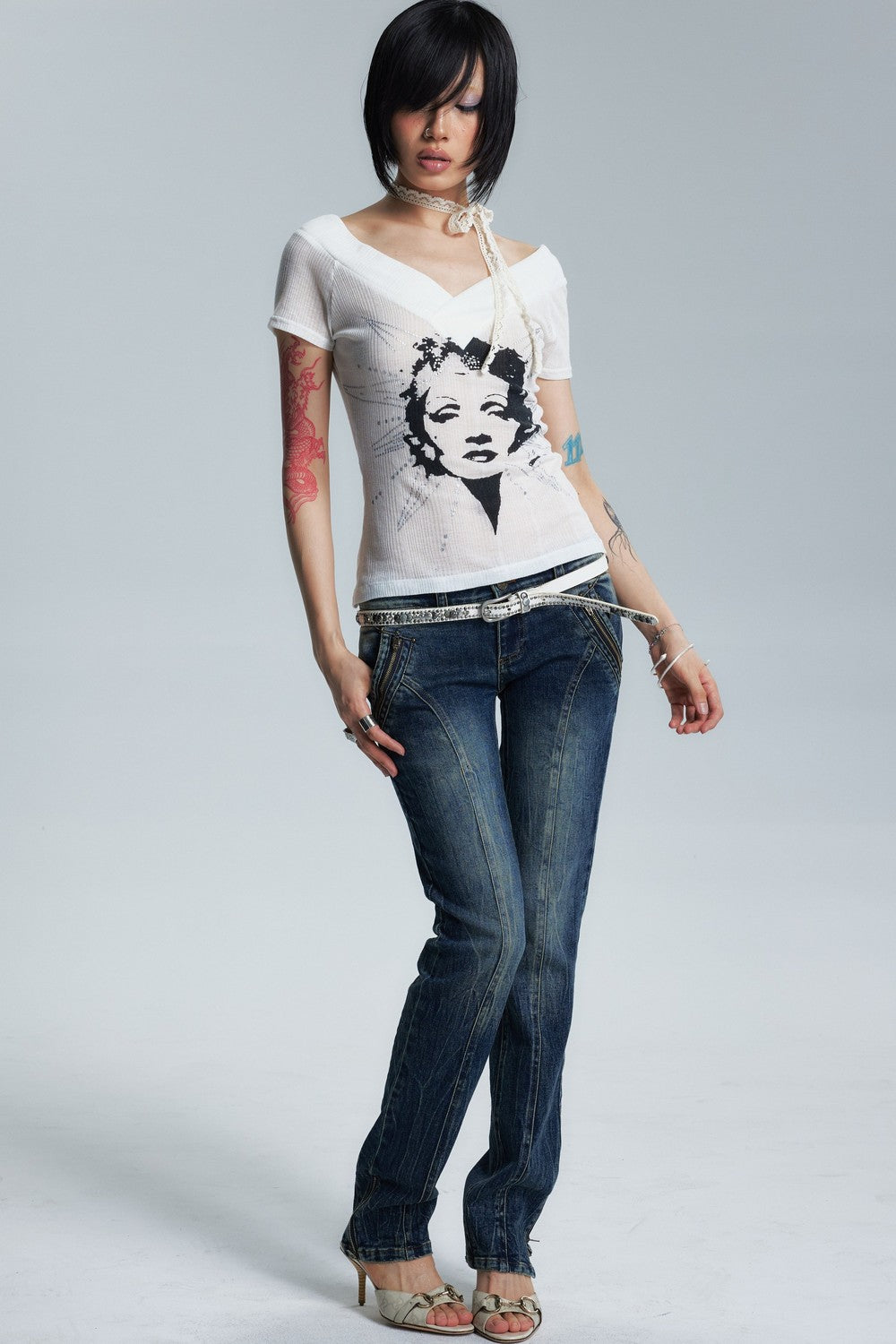 Sheer Two-Color V-Neck Off-Shoulder T-Shirt