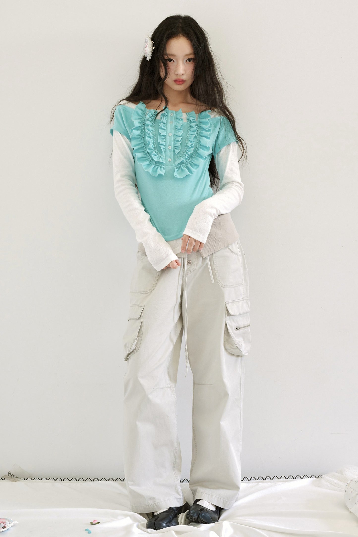 Low-Waist Straight-Leg Multi-Pocket Cargo Pants