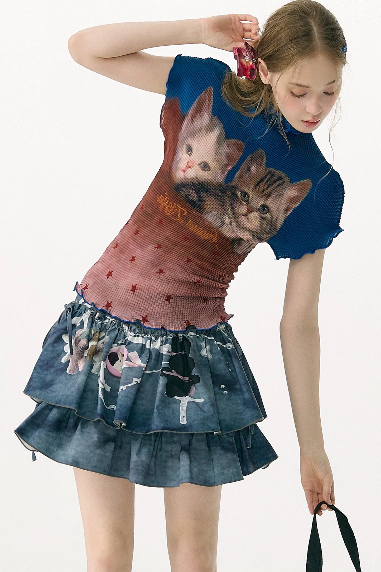 Color-Blocked Cat Print Pleated T-Shirt