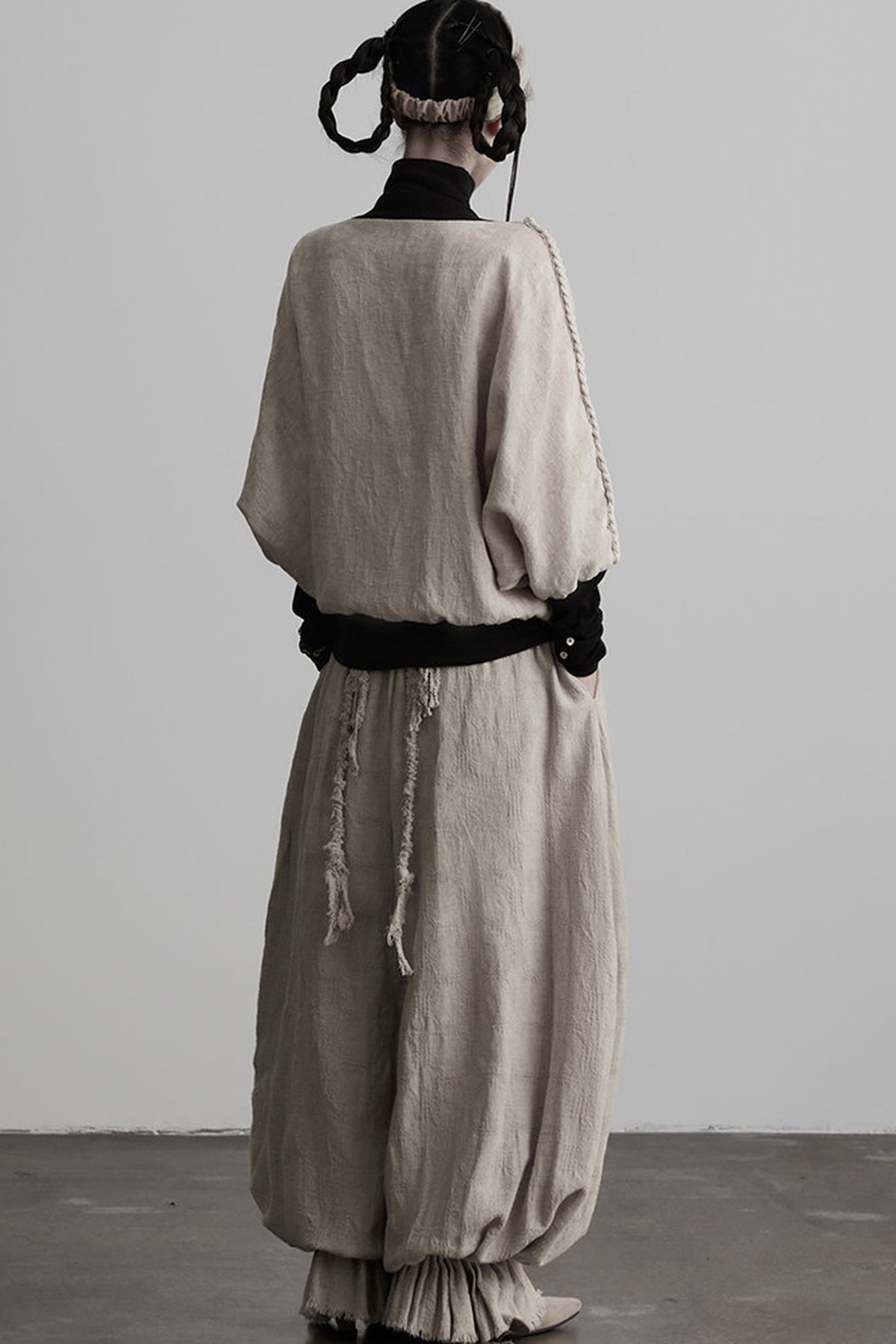 Loose-Fit High-Neck Batwing Sweatshirt