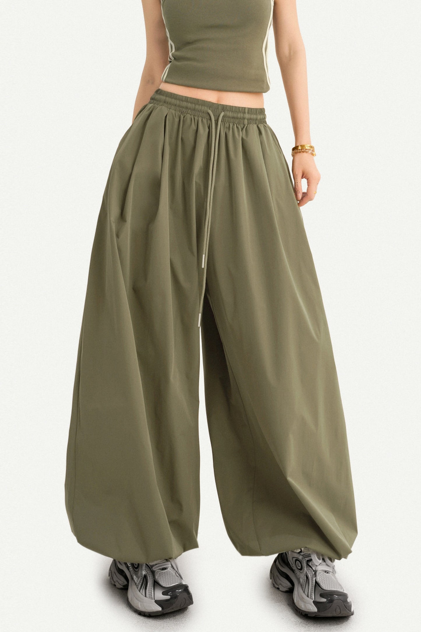 Pantaloni harem verde militare