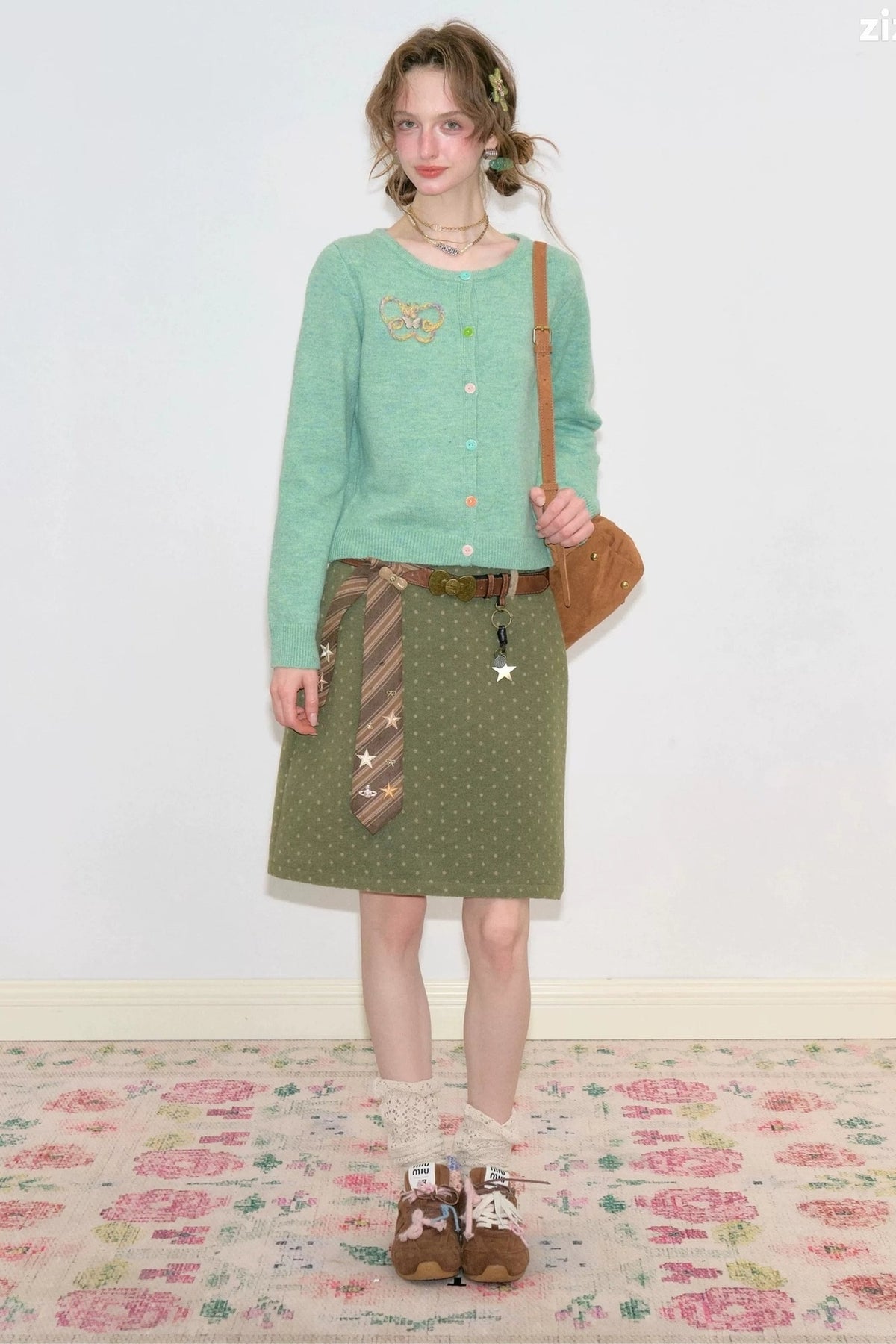 Cardigan in maglia con ricamo a farfalla