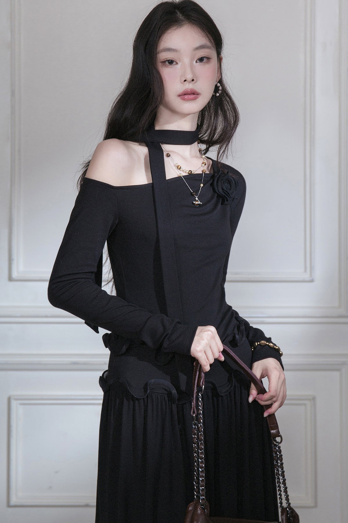 Off-Shoulder Wavy Edge Knit Top and Skirt Set