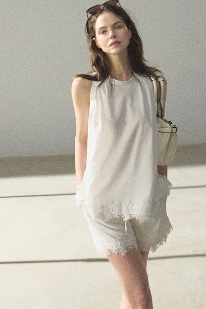 Cropped Wide-Leg Lyocell Lace Pants