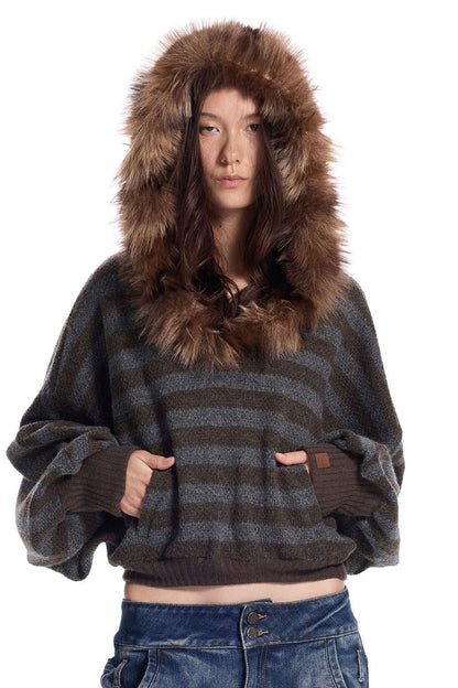 Pull en maille rayé à col en fausse fourrure